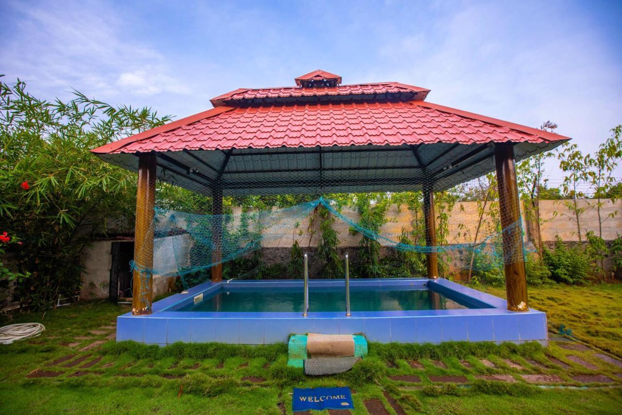 Waves Beach House Pondicherry Exteriör bild